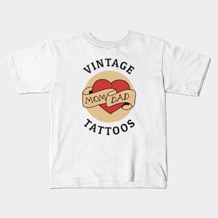 VT_HeartsMomDad Kids T-Shirt